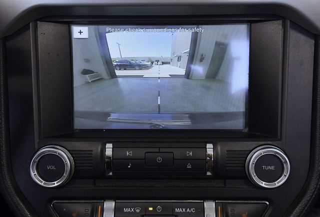 2016 Ford Mustang 2dr Convertible EcoBoost Premium - 22978518 - 26