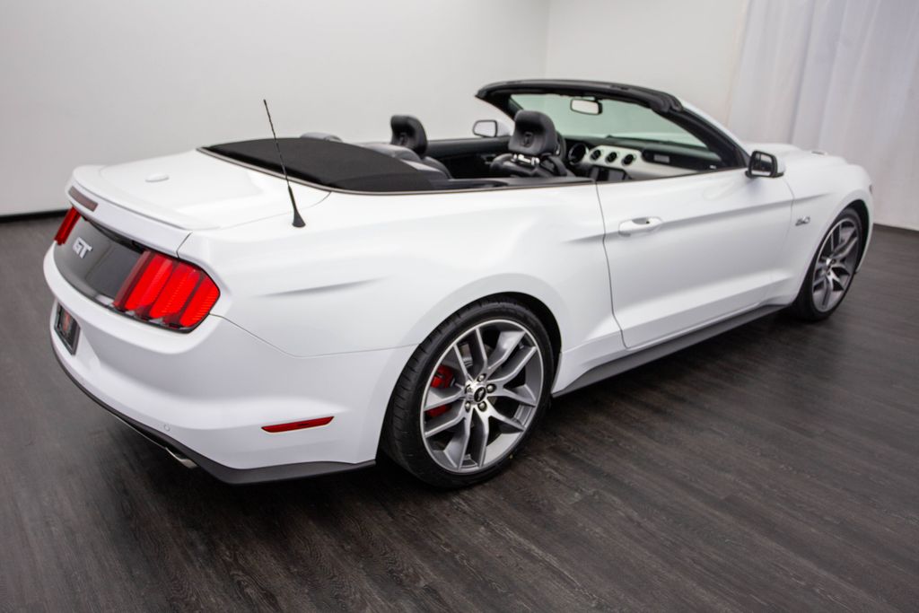 2016 Ford Mustang 2dr Convertible GT Premium - 22167373 - 9