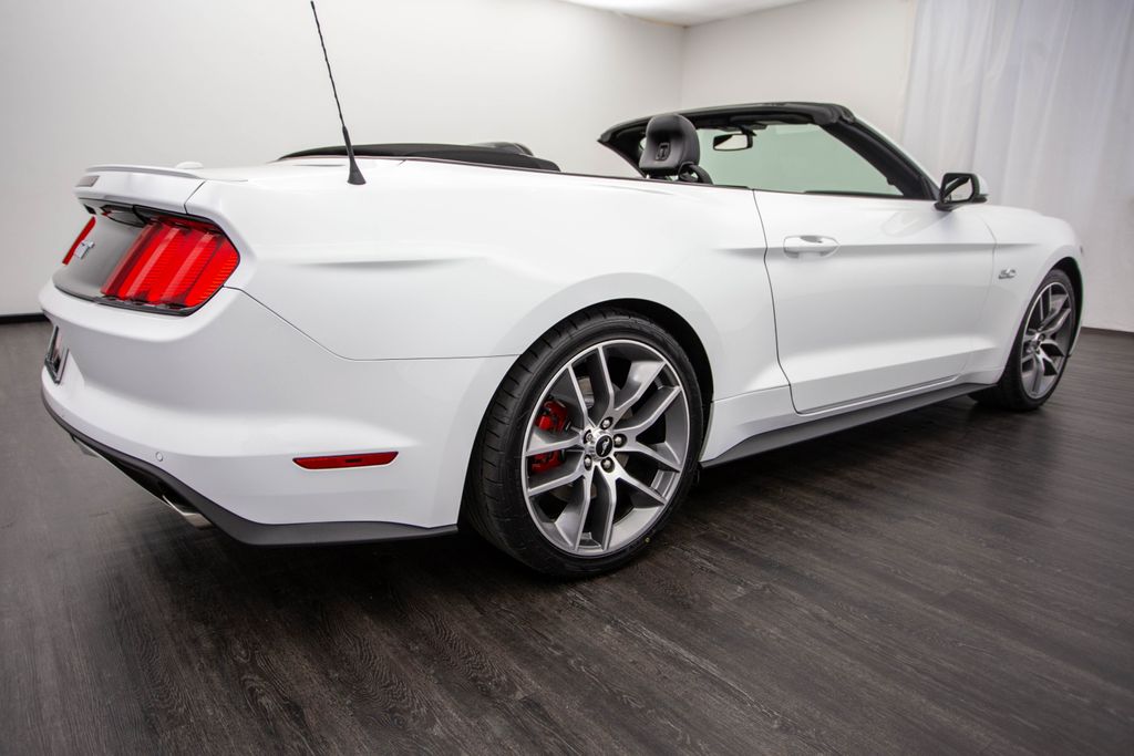 2016 Ford Mustang 2dr Convertible GT Premium - 22167373 - 25