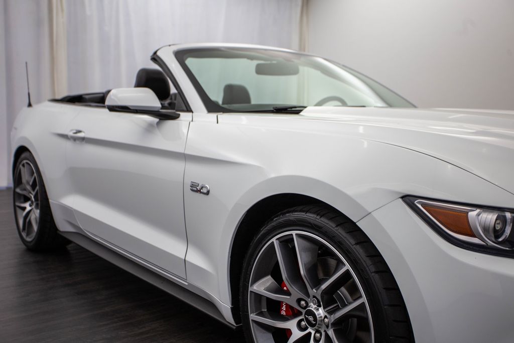 2016 Ford Mustang 2dr Convertible GT Premium - 22167373 - 29