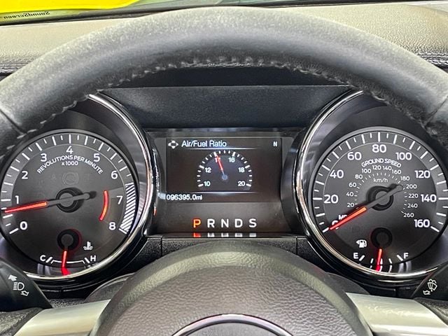 2016 Ford Mustang 2dr Convertible V6 - 23022939 - 13
