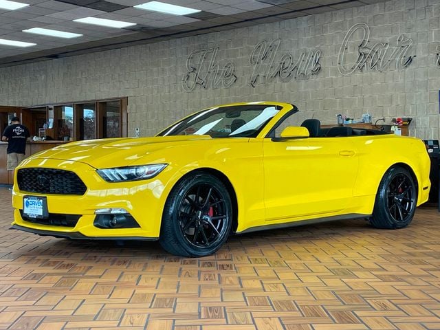 2016 Ford Mustang 2dr Convertible V6 - 23022939 - 3