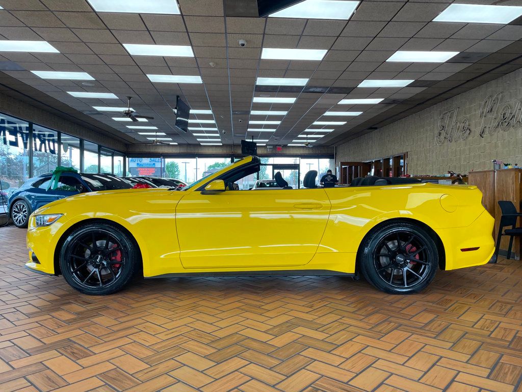 2016 Ford Mustang 2dr Convertible V6 - 23022939 - 4