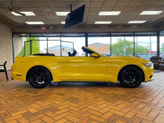 2016 Ford Mustang 2dr Convertible V6 - 23022939 - 6