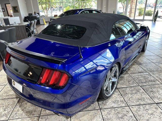 2016 Ford Mustang Convertible V6 photo 4