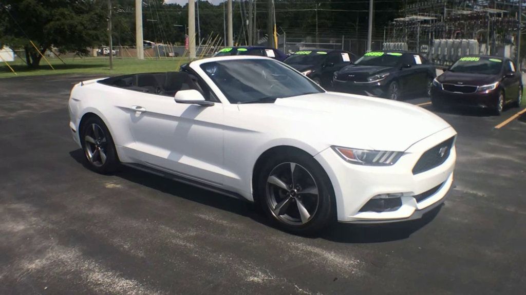 2016 Ford Mustang Convertible V6 photo 2