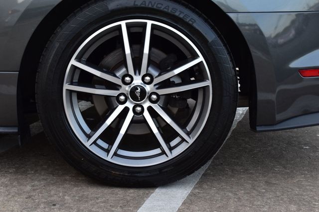 2016 Ford Mustang 2dr Fastback EcoBoost - 22810945 - 10