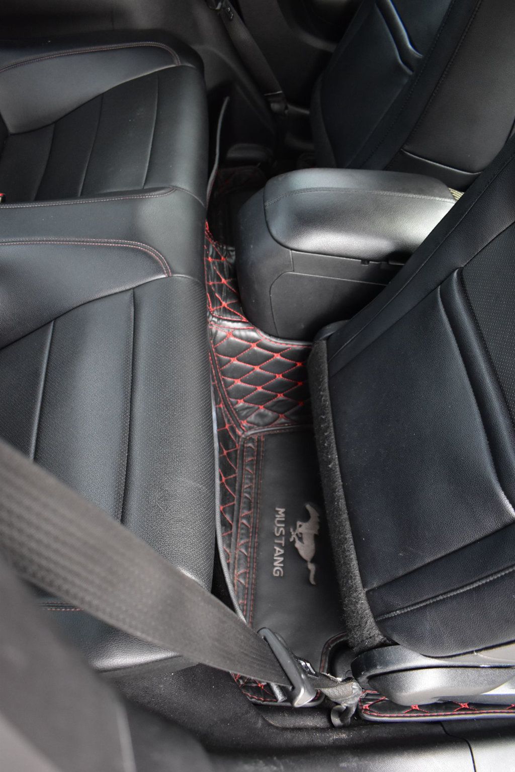 2016 Ford Mustang 2dr Fastback EcoBoost - 22810945 - 21