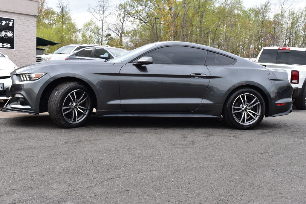 2016 Ford Mustang EcoBoost photo 3