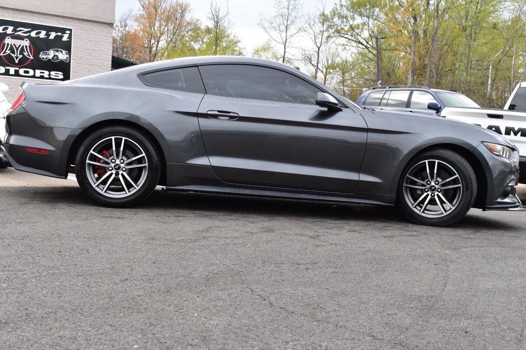 2016 Ford Mustang EcoBoost photo 4
