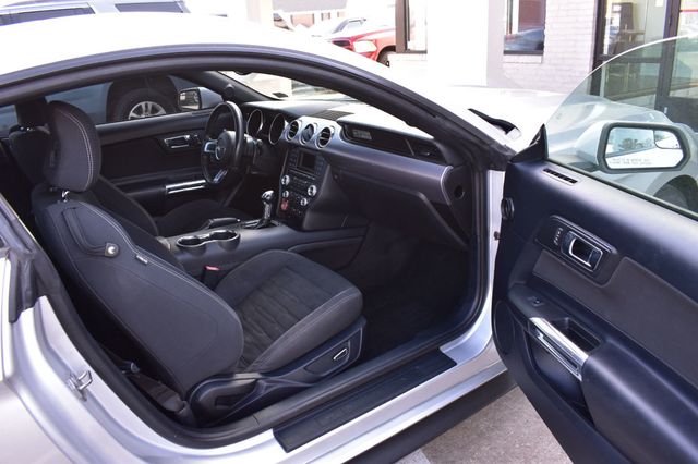 2016 Ford Mustang 2dr Fastback EcoBoost - 23008910 - 16