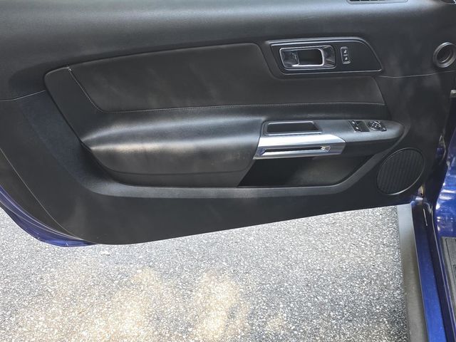 2016 Ford Mustang 2dr Fastback EcoBoost - 23075392 - 24