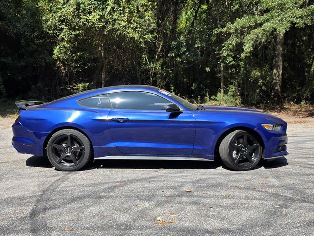 2016 Ford Mustang 2dr Fastback EcoBoost - 23075392 - 28