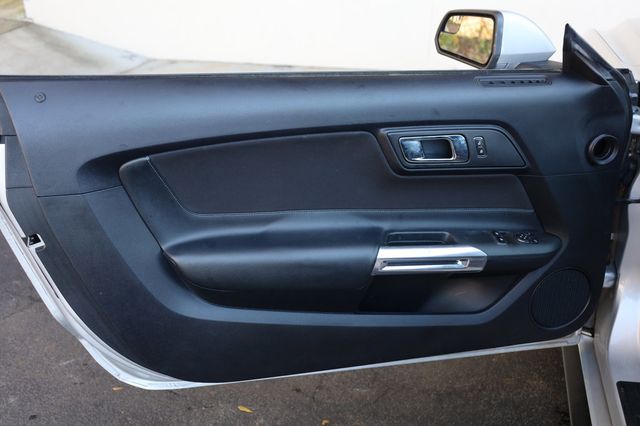 2016 Ford Mustang 2dr Fastback EcoBoost - 22958426 - 12