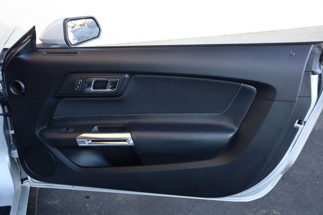 2016 Ford Mustang 2dr Fastback EcoBoost - 22958426 - 15