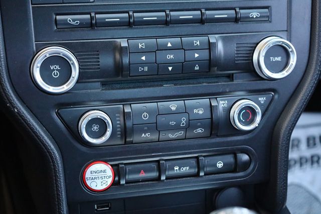 2016 Ford Mustang 2dr Fastback EcoBoost - 22958426 - 28