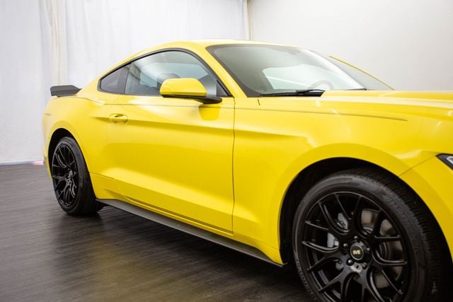 2016 Ford Mustang 2dr Fastback EcoBoost - 22668431 - 29