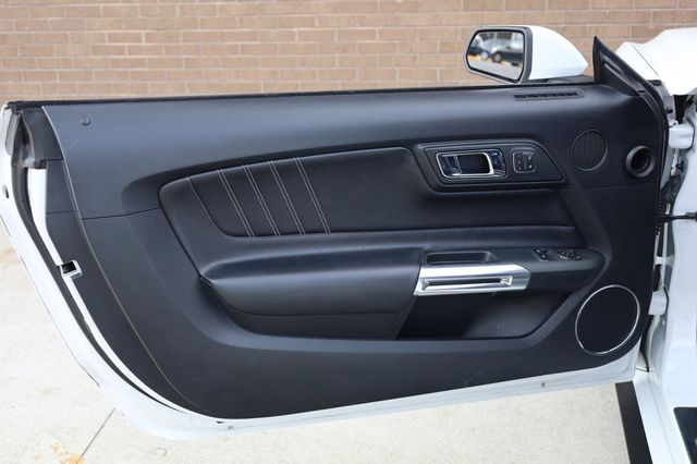 2016 Ford Mustang 2dr Fastback EcoBoost Premium - 22947454 - 13