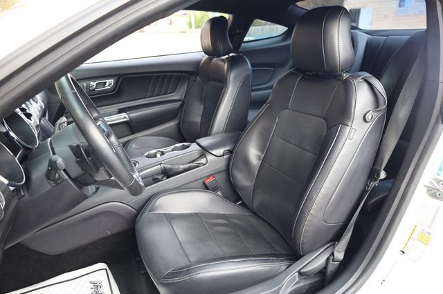 2016 Ford Mustang 2dr Fastback EcoBoost Premium - 22947454 - 16