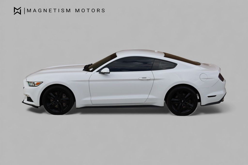 2016 Ford Mustang EcoBoost Premium photo 2
