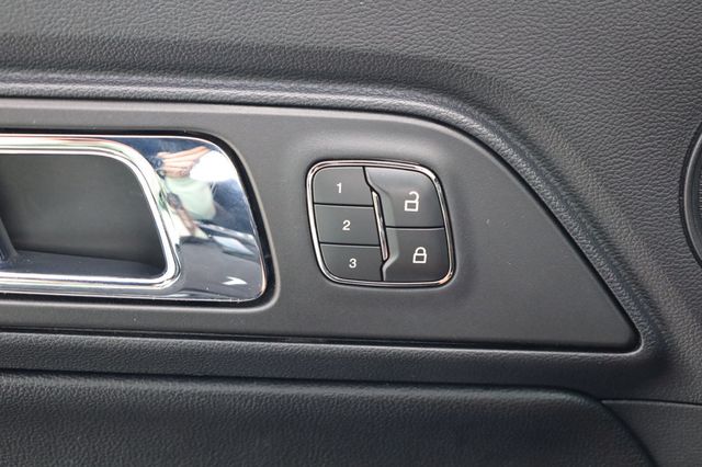 2016 Ford Mustang 2dr Fastback EcoBoost Premium - 22947454 - 25