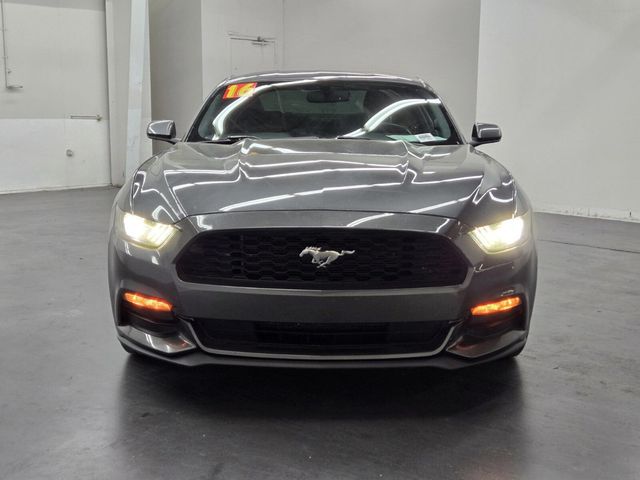 2016 Ford Mustang 2dr Fastback V6 - 22769354 - 4