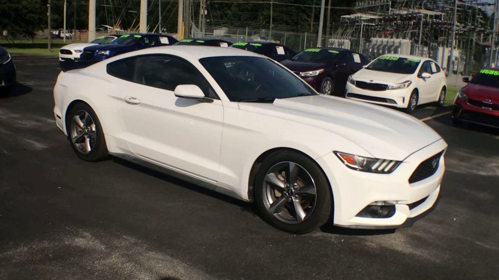 2016 Ford Mustang V6 photo 2
