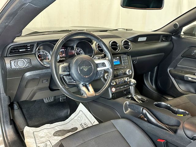 2016 Ford Mustang 2dr Fastback V6 - 23057558 - 18
