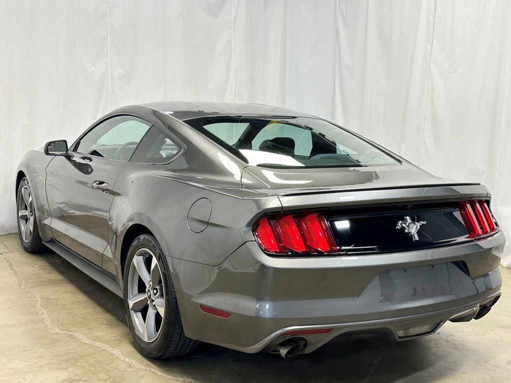 2016 Ford Mustang 2dr Fastback V6 - 23057558 - 8