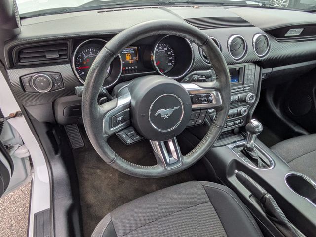 2016 Ford Mustang 2dr Fastback V6 - 22953908 - 14