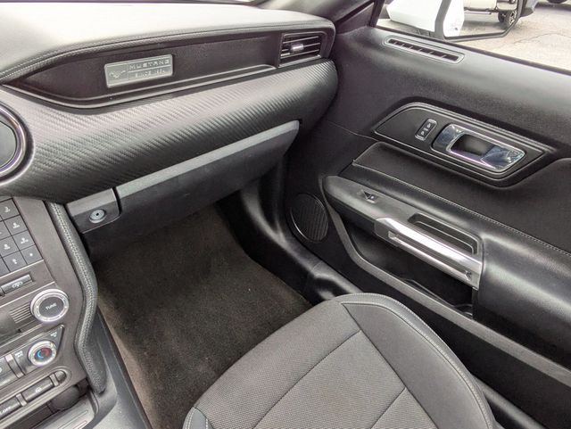 2016 Ford Mustang 2dr Fastback V6 - 22953908 - 15