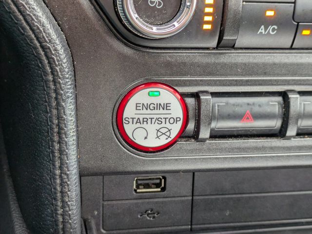 2016 Ford Mustang 2dr Fastback V6 - 22953908 - 26