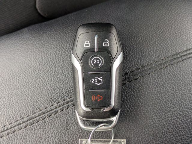 2016 Ford Mustang 2dr Fastback V6 - 22953908 - 27