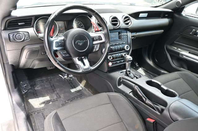2016 Ford Mustang Fastback - 23064052 - 9