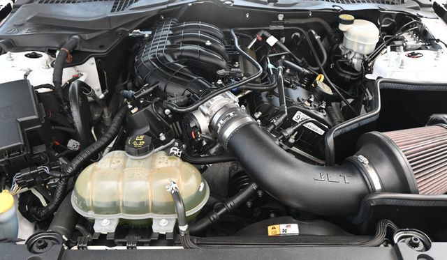 2016 Ford Mustang Fastback - 23064052 - 18
