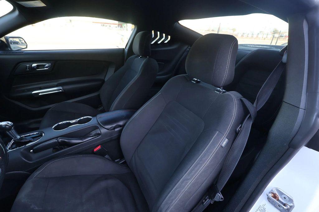 2016 Ford Mustang FASTBACK GT, AUTO TRANS, SPOILER, CF TRIM, BLUETOOTH, BACKUP CAM - 22957996 - 9