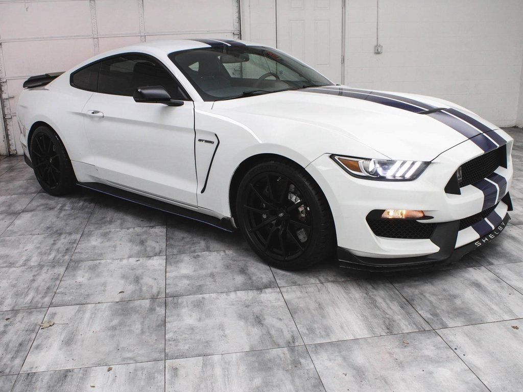2016 Ford Mustang Shelby GT350 photo 3