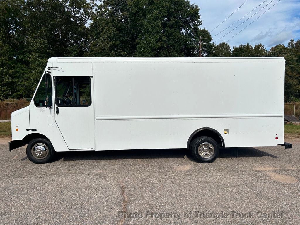 2016 Ford STEP VAN JUST 17k miles!  - 22600517 - 0