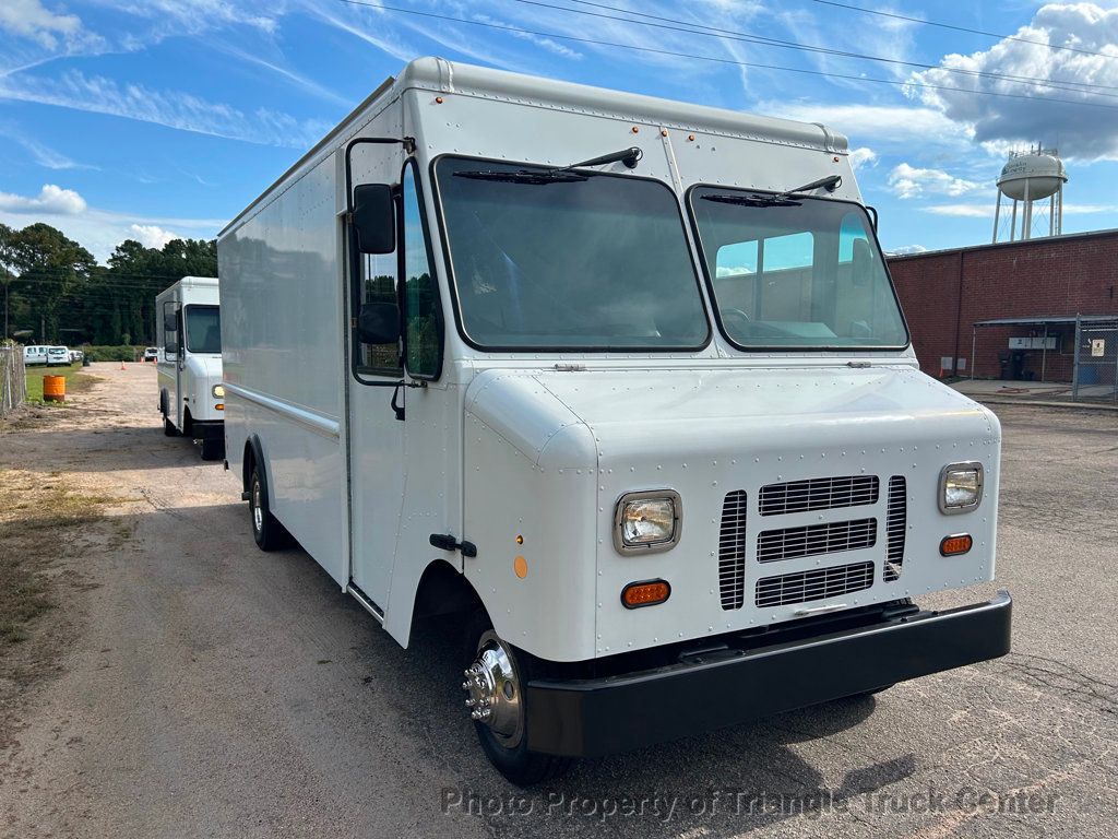 2016 Ford STEP VAN JUST 17k miles!  - 22600517 - 2