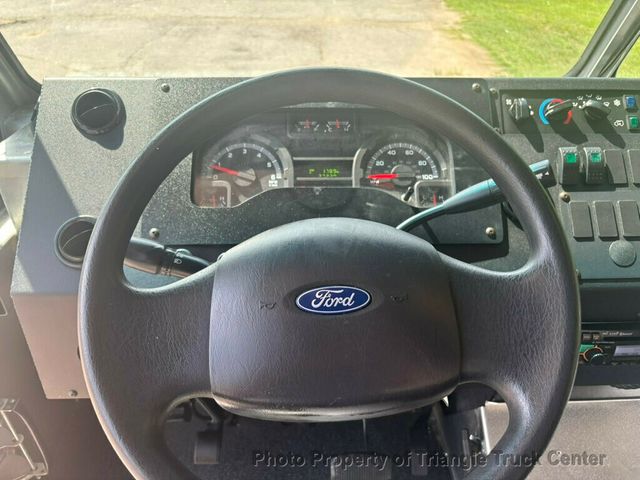 2016 Ford STEPVAN JUST 2k MILES!  - 23041584 - 19