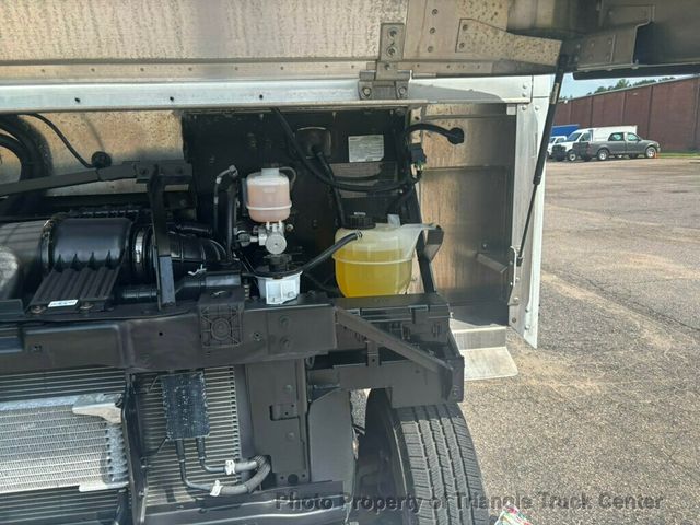 2016 Ford STEPVAN JUST 2k MILES!  - 23041584 - 39
