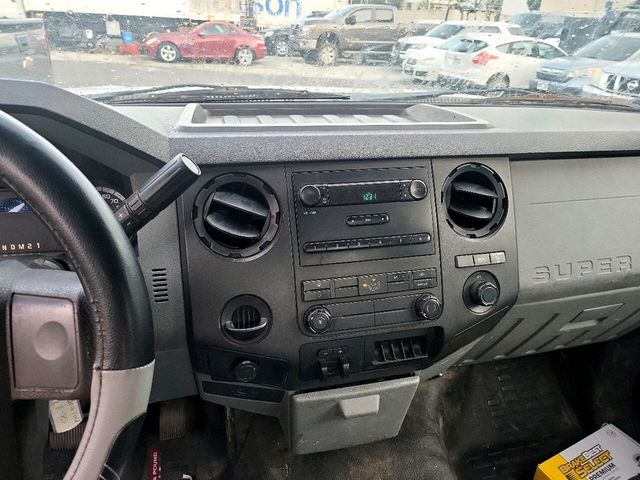 2016 Ford Super Duty F-250 SRW 2WD Reg Cab 137" XLT - 22773669 - 19