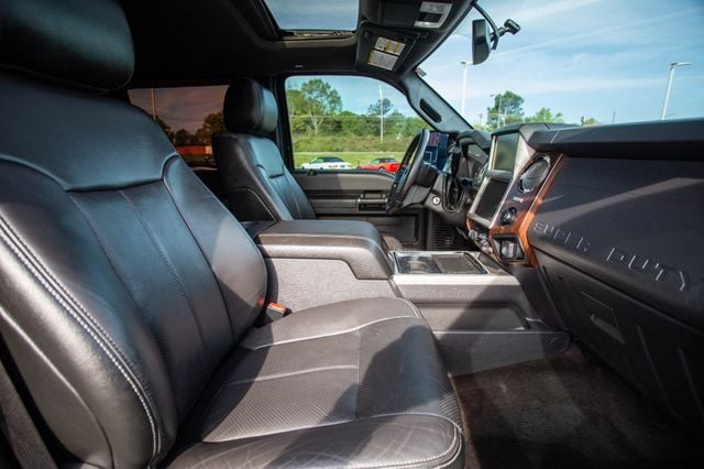 2016 Ford Super Duty F-250 SRW 4WD Crew Cab 156" Lariat - 22998949 - 19