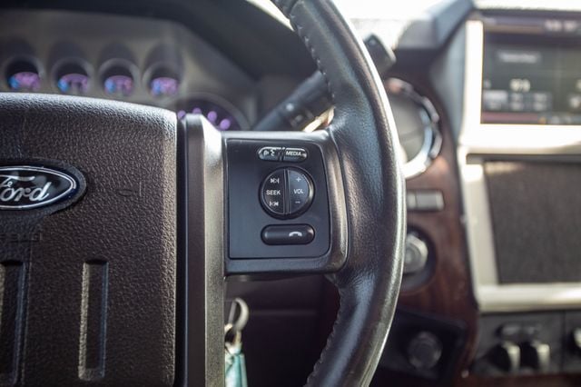 2016 Ford Super Duty F-250 SRW 4WD Crew Cab 156" Lariat - 22998949 - 48