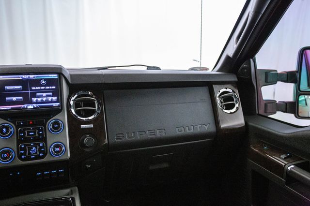 2016 Ford Super Duty F-250 SRW 4WD Crew Cab 156" Platinum - 22968129 - 4