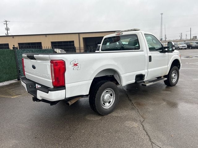 2016 Ford Super Duty F-250 SRW 4WD Reg Cab 137" XL - 22968295 - 3