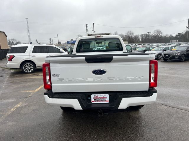 2016 Ford Super Duty F-250 SRW 4WD Reg Cab 137" XL - 22968295 - 4