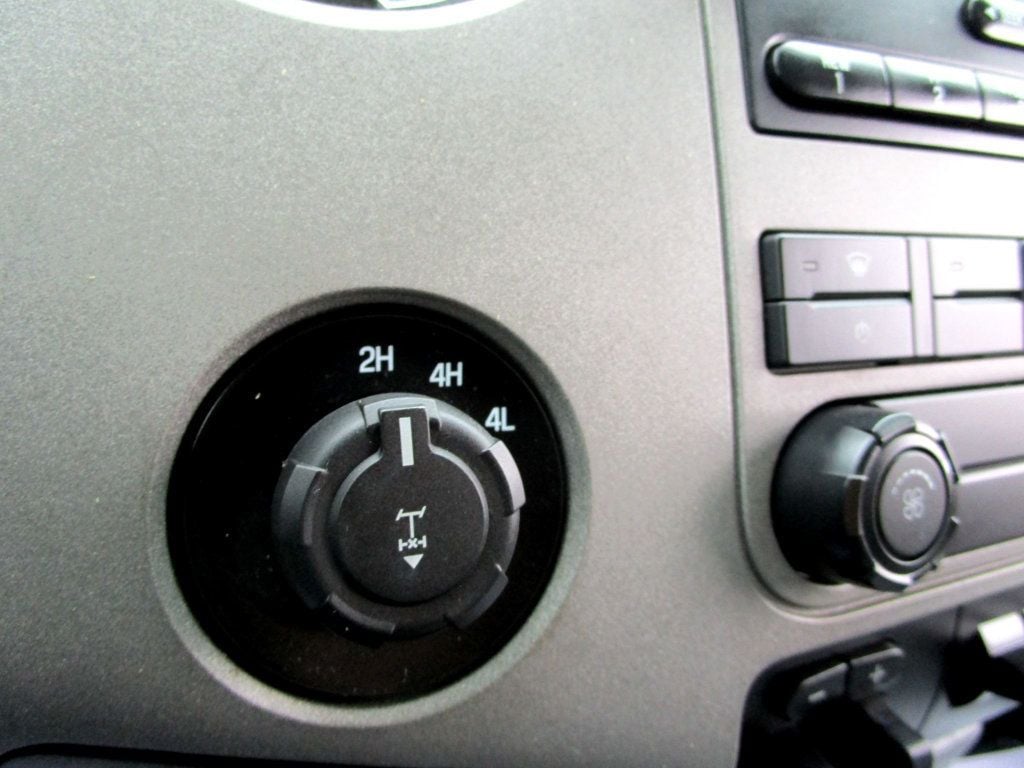 2016 Ford Super Duty F-250 SRW 4WD SuperCab 158" XLT - 23008780 - 24