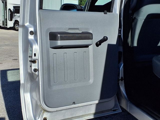2016 Ford Super Duty F-250 SRW Crew Cab 8' Utility Truck - 23097654 - 14