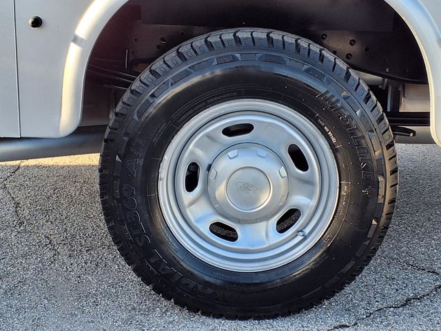 2016 Ford Super Duty F-250 SRW Crew Cab 8' Utility Truck - 23097654 - 31
